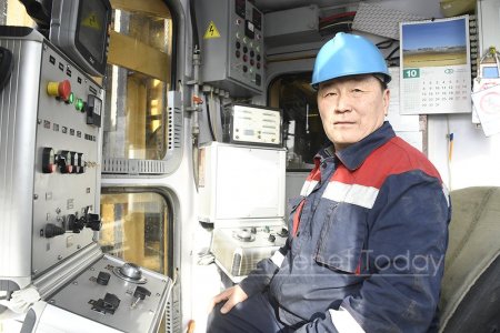 А.ДАМДИНДОРЖ: Би гурван шинэ өрөм угсарсан