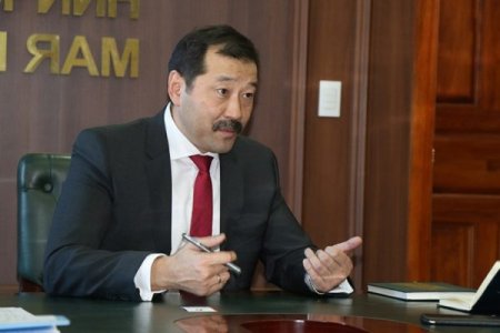 Ж.Бат-Эрдэнийг Засгийн газрын гишүүний үүрэгт ажлаас чөлөөллөө