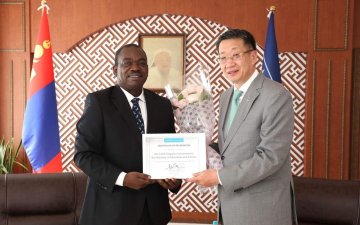 2022-2023 оны хичээлийн жилд Монгол Улсын ерөнхий сайд Л.Оюун-Эрдэнийн ЗГ-аас хэрэгжүүлсэн 'Сугалааны цэцэрлэгийн тогтолцоог халж, цэцэрлэгийн хүртээмжийг нэмэгдүүлэх арга хэмжээ, Боловсрол, шинжлэх ухааны сайдын 