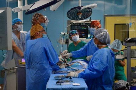 ЭХЭМҮТ хүүхдийн вакумжсан мэс заслын хэсэгтэй боллоо