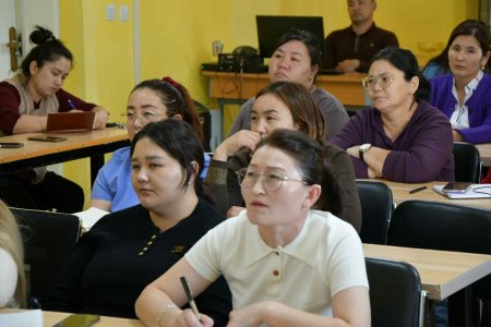 СУРГУУЛЬ, ЦЭЦЭРЛЭГИЙН  ЭМЧ НАРЫГ ЧАДАВХЖУУЛАХ, МЭРГЭЖИЛ АРГА ЗҮЙГЭЭР ХАНГАХ СУРГАЛТ ЗОХИОН БАЙГУУЛЛАА.