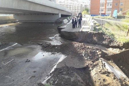 Үерийн ус зайлуулахын тулд Олимпын гүүрний доод замыг сэтэлжээ