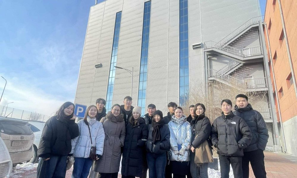 SUPPLY CHAIN AND LOGISTICS STUDENTS OF MANDAKH UNIVERSITY VISIT APU JSC’S FULLY AUTOMATED WAREHOUSE