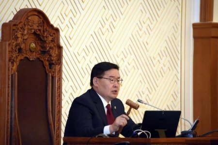 Монгол банкны ерөнхийлөгч болон СЗХ-ны дарга нарт хариуцлага тооцно