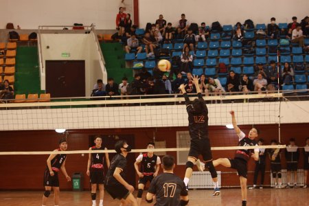 Сурагчдын “Улаанбаатар лиг” волейболын шигшээ тэмцээн эхэллээ