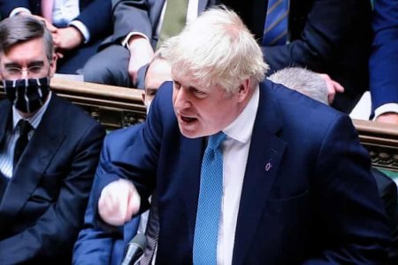 Их Британийн ерөнхий сайд хорио цээрийн дэглэмийн үеэр төрсөн өдрөө тэмдэглэсэн нь шүүмжлэл дагуулж байна