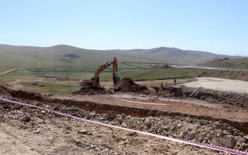 Томоохон төсөл, арга хэмжээнүүд дээр хилийн чанадаас ирж ажиллах гадаад иргэдийн асуудлыг судалж байна