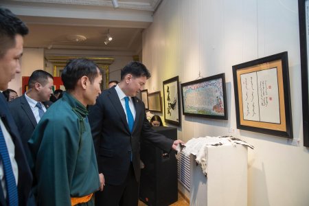 У.Хүрэлсүх: Монгол сайхан бичиг соёлоо дэлгэрүүлэхэд Засгийн газар бүх талаар тусалж дэмжинэ