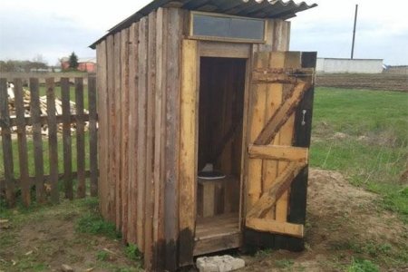 Согтууруулах ундаа хэрэглэсэн үедээ нүхэн жорлонд унасан иргэнийг эсэн мэнд гаргажээ