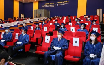 “1000 инженер” төслийн бакалаврын хамтарсан хөтөлбөрийн анхны төгсөгчид эх орондоо ирж хос дипломоо гардан авлаа