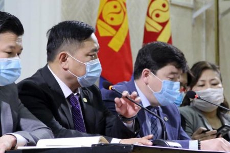 Нийслэлийн төсөвт хорин тэрбум төгрөг төвлөрүүллээ