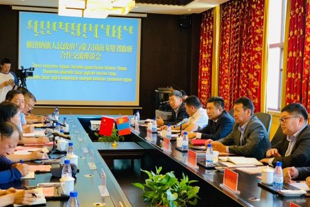 Өмнөговь аймгийн баруун талын сумдыг тасралтгүй цахилгаанаар хангах чиглэлд гарын үсэг зурлаа