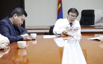 Боловсролын сайд П.Наранбаяр 2024 оны 7 дугаар сарын 23-нд Хувийн хэвшлийн бага, дунд сургуулиудын холбооны төлөөллийг  хүлээн авч уулзав. 