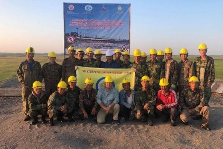 БҮТЭЭН БАЙГУУЛАЛТЫН АЖИЛД ЦЭРГҮҮД МАНЛАЙЛЖ БАЙНА