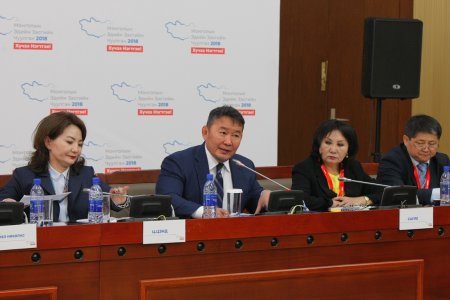 Ерөнхийлөгч Х.Баттулга “Хөдөө аж ахуйн хөгжил ба хөрөнгө оруулалт” салбар хуралдаанд оролцов