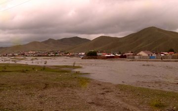 Хотын захын хороолол буюу Дамбадаржаа, Улиастай орчмын айл өрхийн үерийн эрсдэл өндөр байна