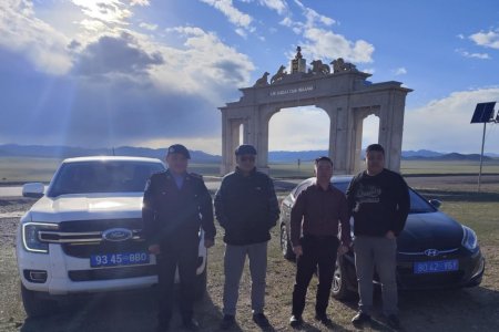 ЦАГДААГИЙН ХЭСЭГТ АЛБАНЫ УНААГ ХҮЛЭЭЛГЭН ӨГЛӨӨ