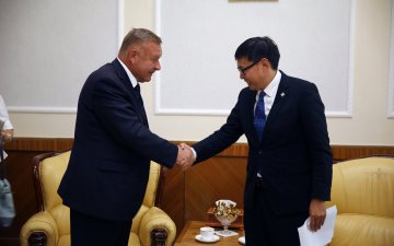 ОХУ-аас Монгол Улсад суугаа Элчин сайд А.Н.Евсиковыг хүлээн авч уулзав