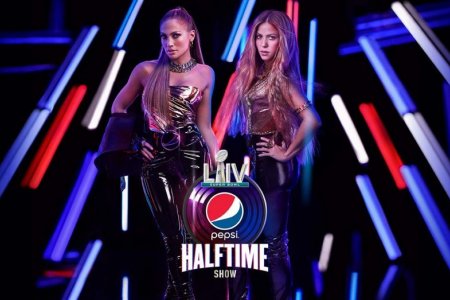 Super Bowl-д Шакира, Женнифер Лопез нар гал мэт асав