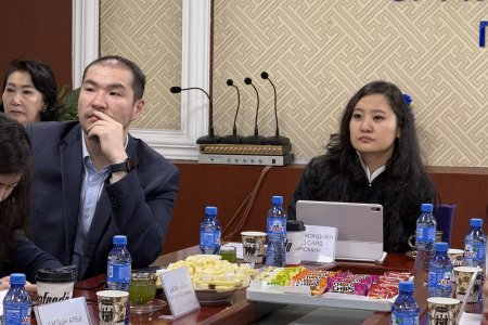 ЭРҮҮЛ МЭНДИЙН ДЭД САЙД Г.НОМИН ӨВӨРХАНГАЙ АЙМАГТ АЖИЛЛАЛАА