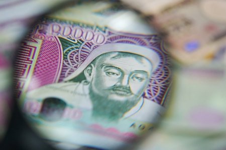Төгрөгийн хадгаламжийн бодит өгөөж инфляцаас шалтгаалан буурчээ