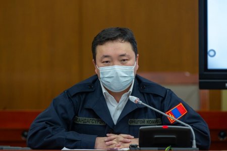Албан хаагчид нийтийн тээврийн хэрэгсэл, албаны болон хувийн автомашинаараа 07.00-22.00 цагийн хооронд зорчино