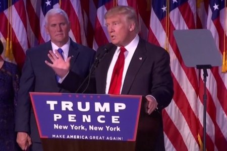 Д.Трамп хууль бус цагаачдыг эх орноосоо албадан гаргах үйл хэрэгтээ зэвсэгт хүчнээ дайчлахаа мэдэгдэв