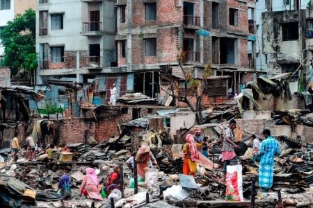 Бангладешт гарсан гал түймрийн улмаас 50 мянган хүн орон гэргүй болжээ