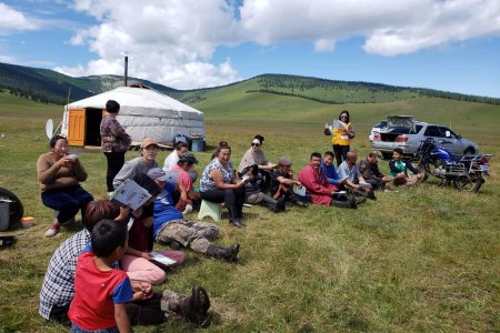  ДАШИНЧИЛЭН СУМЫН ЛАХ, ХАРААТ БАГУУДАД АЖИЛЛАЛАА.