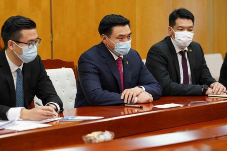 Шууд: УОК-ын хуралдаанаас гаргасан шийдвэрийг танилцуулж байна