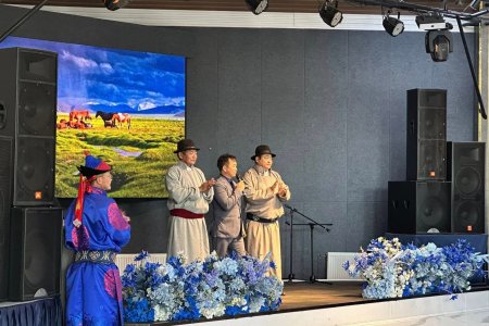АЙРАГ УУЛГАХ УУЛЗАЛТ ЗОХИОН БАЙГУУЛАГДЛАА