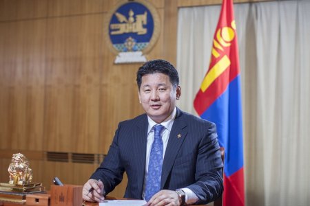 Ерөнхий сайд У.Хүрэлсүх багш нарт баярын мэндчилгээ илгээлээ