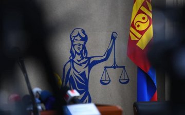 Цахим сүлжээнд бичлэг нь тавигдсан шүүгч нарын хэргийг Шүүхийн сахилгын хороо хэлэлцэнэ