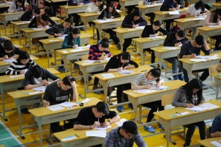 Монгол хэл, бичгийн дахин шалгалт 5-р сарын 7-нд болно