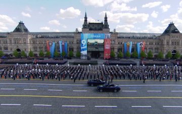 ОХУ-ын нийслэл Москва хотын Улаан талбайд Ялалтын баярын парад эхэлжээ