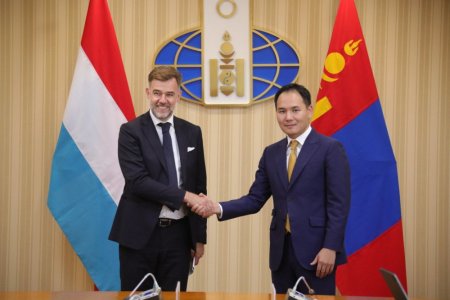 Люксембургийн Их Гүнт Улсын сайд айлчилж байна