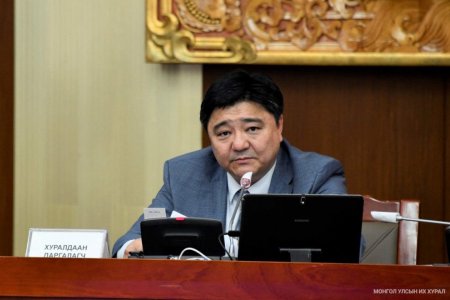 Хил, гааль, цагдаагийн албан хаагчид үгсэн тохиролцож, нүүрс хууль бусаар гаргахад оролцжээ