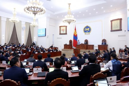 УИХ-ын Хаврын ээлжит чуулган энэ 7 хоногт завсарлах товтой ч хэлэлцэж амжаагүй олон арван хуулийн төсөл үлджээ