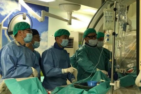 Орос, Герман эрдэмтэдтэй хамтран ажиллаж байна