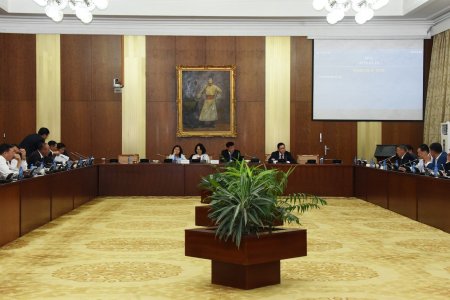 ТББХ: Үндсэн хуульд оруулах нэмэлт, өөрчлөлтийн төслийн хоёр дахь хэлэлцүүлгийг үргэлжлүүлэв
