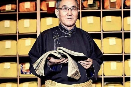 Төрийн соёрхолт, Ардын багш Ш.Чоймаа: Хэл бол сэтгэхүйн зэвсэг