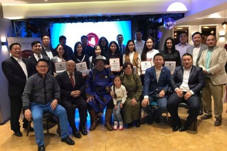 Сэтгүүлч М.Батдорж сангийн нэрэмжит оюутны тэтгэлэгт уралдааны эзэд шалгарлаа