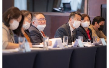 ХҮҮХДИЙН ХӨГЖЛИЙН АЛТАН ҮЕ БУЮУ АМЬДРАЛЫН ЭХНИЙ 1000 ХОНОГИЙН ХӨГЖЛИЙГ ЧУХАЛЧИЛЖ БАЙНА