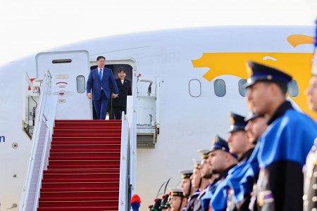 Ерөнхийлөгч У.Хүрэлсүх төрийн айлчлал хийхээр Бүгд Найрамдах Итали Улсад хүрэлцэн ирлээ