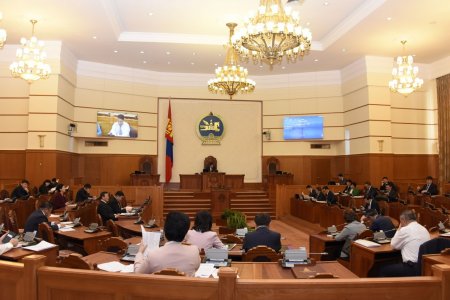 Мөнгө угаах болон терроризмыг санхүүжүүлэхтэй тэмцэх тухай хуулийг батлав