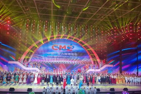 Шадар сайд Ө.Энхтүвшин БХАТИХ-ын Байнгын хорооны орлогч дарга Баймачилинтэй уулзав