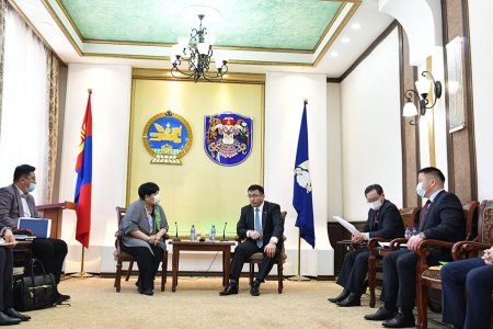 Хотын дарга Монголын Мянганы сорилтын сангийн төлөөлөгчидтэй уулзав