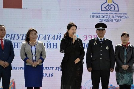 “Би хариуцлагатай аав ээж” жилийн аяны нээлт боллоо