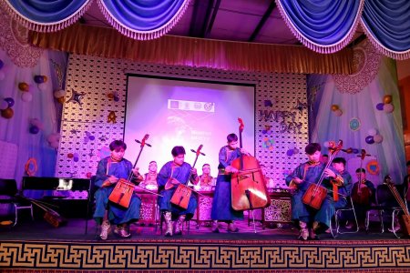 Монгол аялгуу