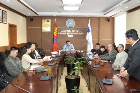 БОАЖ-ЫН САЙД Н.ЦЭРЭНБАТ УЛААНБААТАР ХОТОД БАЙРЛАЖ БУЙ ХАРЬЯА БАЙГУУЛЛАГУУДЫНХАА АЖИЛТНУУДТАЙ УУЛЗЛАА